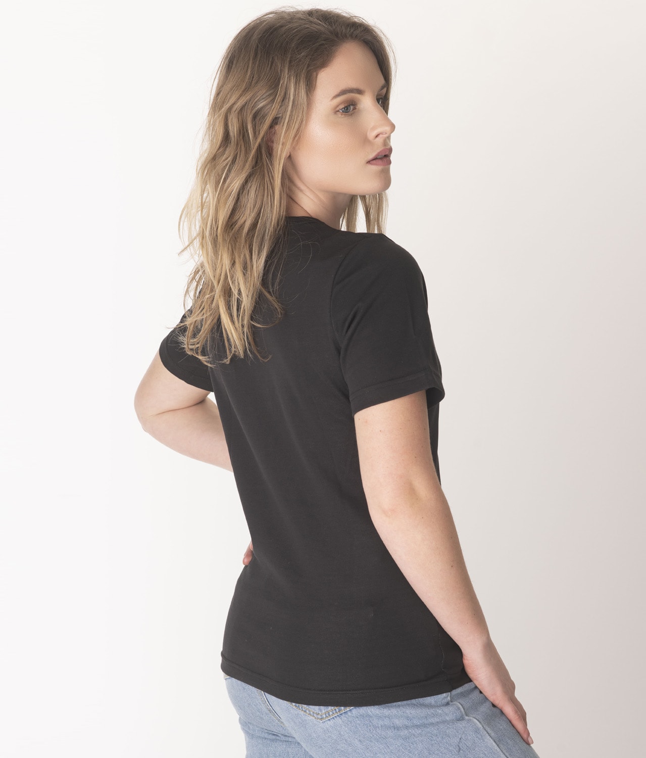 EMF protection T-Shirt Leblok in black on a woman - back